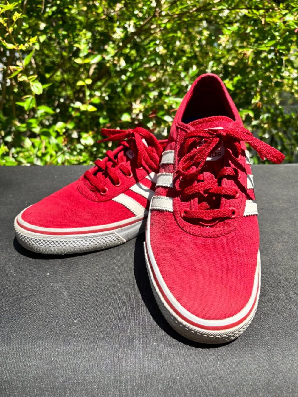 Red Canvas Adidas Men's Sneakers Size 9 GREAT CONDITION - Picture 3 of 12